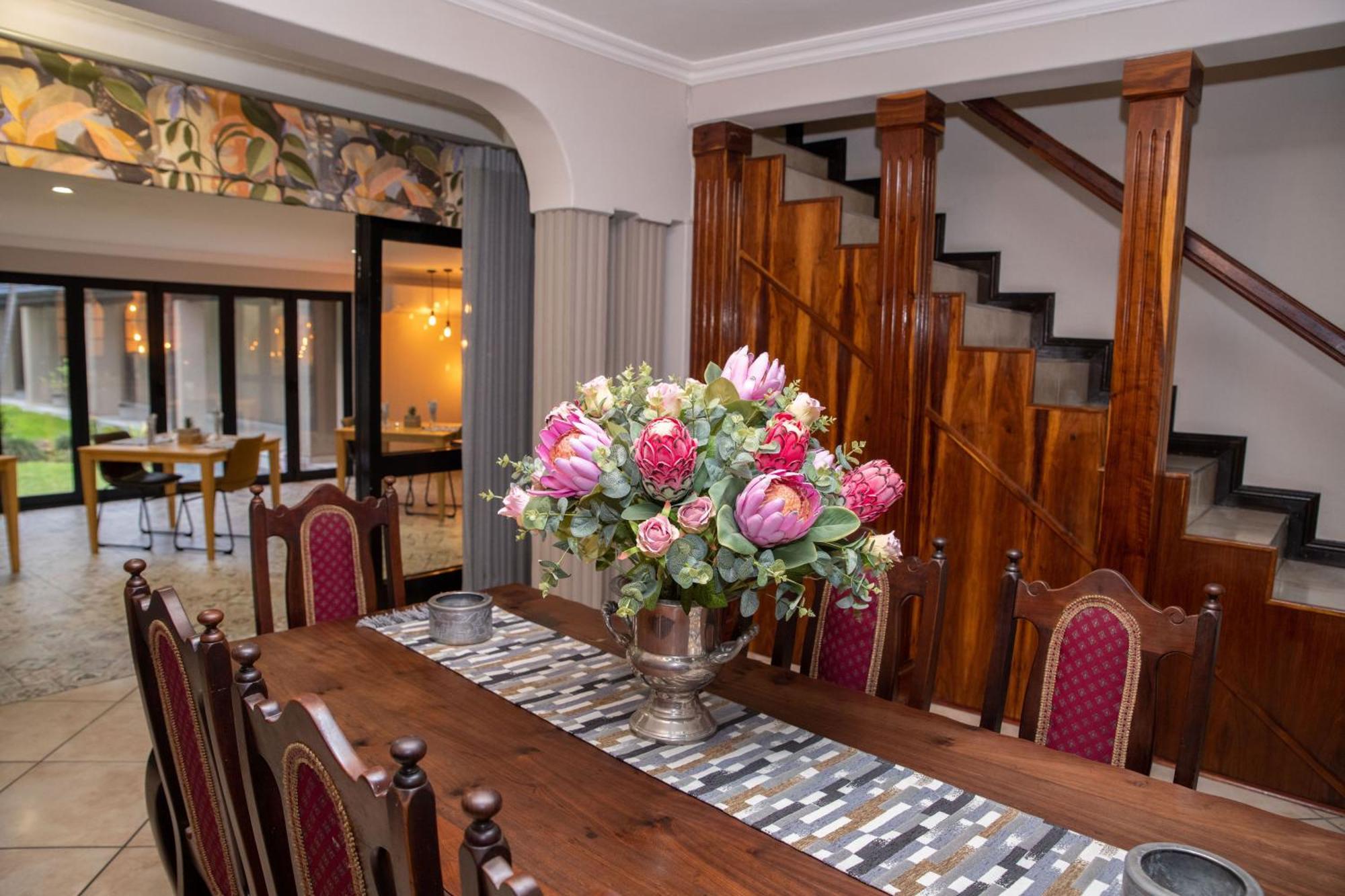 Iso'Bella Vita Guesthouse Пхалаборва Экстерьер фото