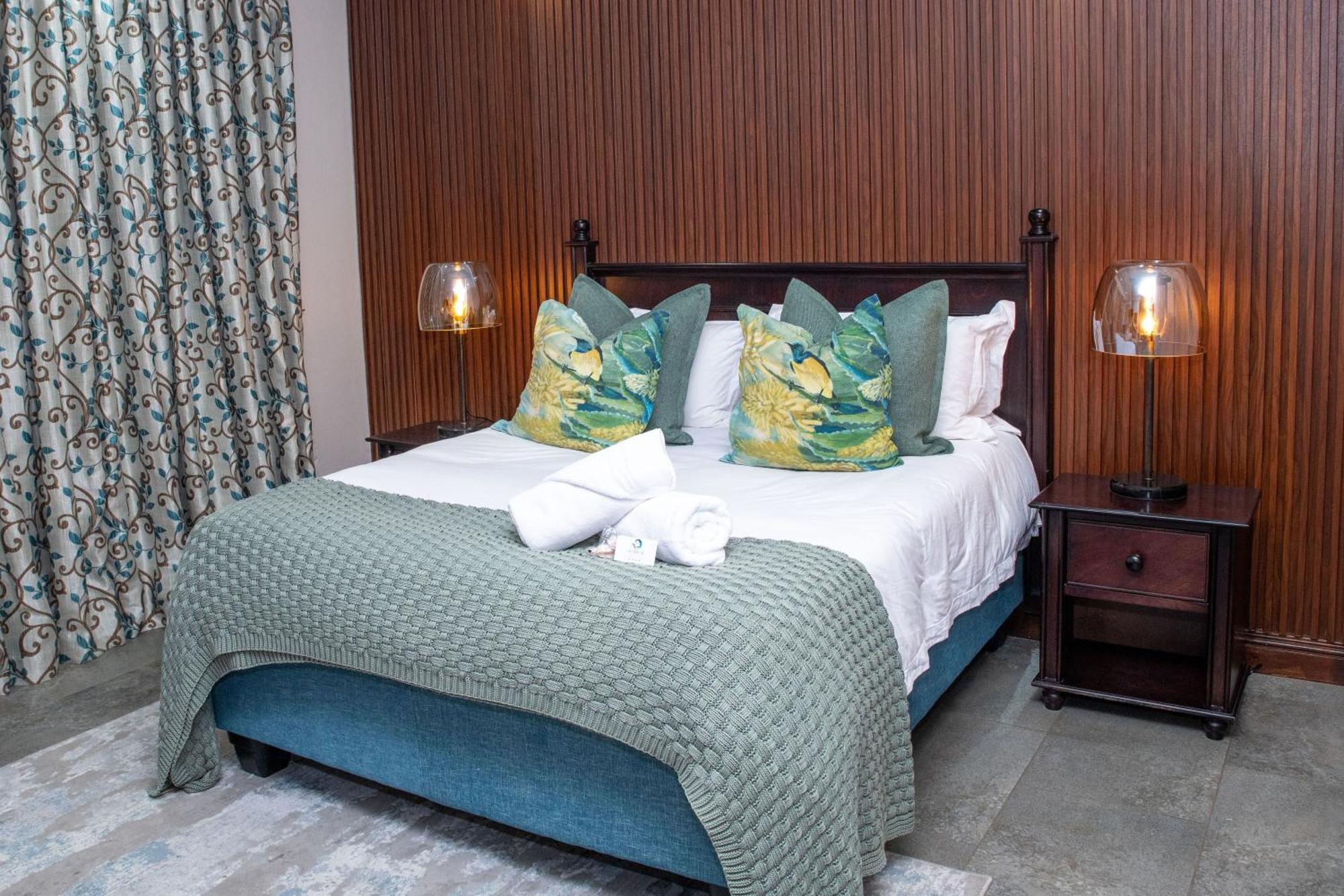Iso'Bella Vita Guesthouse Пхалаборва Экстерьер фото