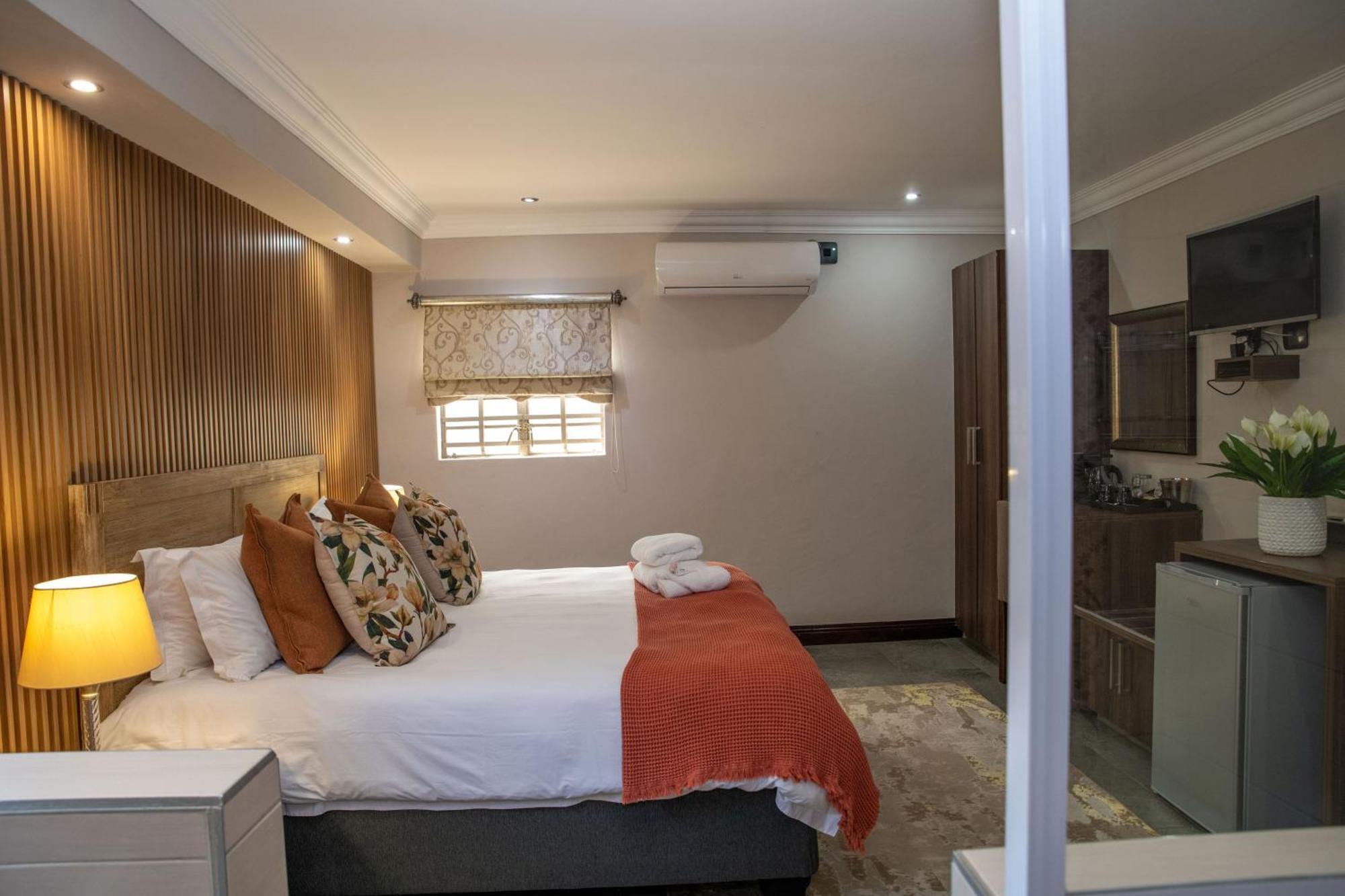 Iso'Bella Vita Guesthouse Пхалаборва Номер фото