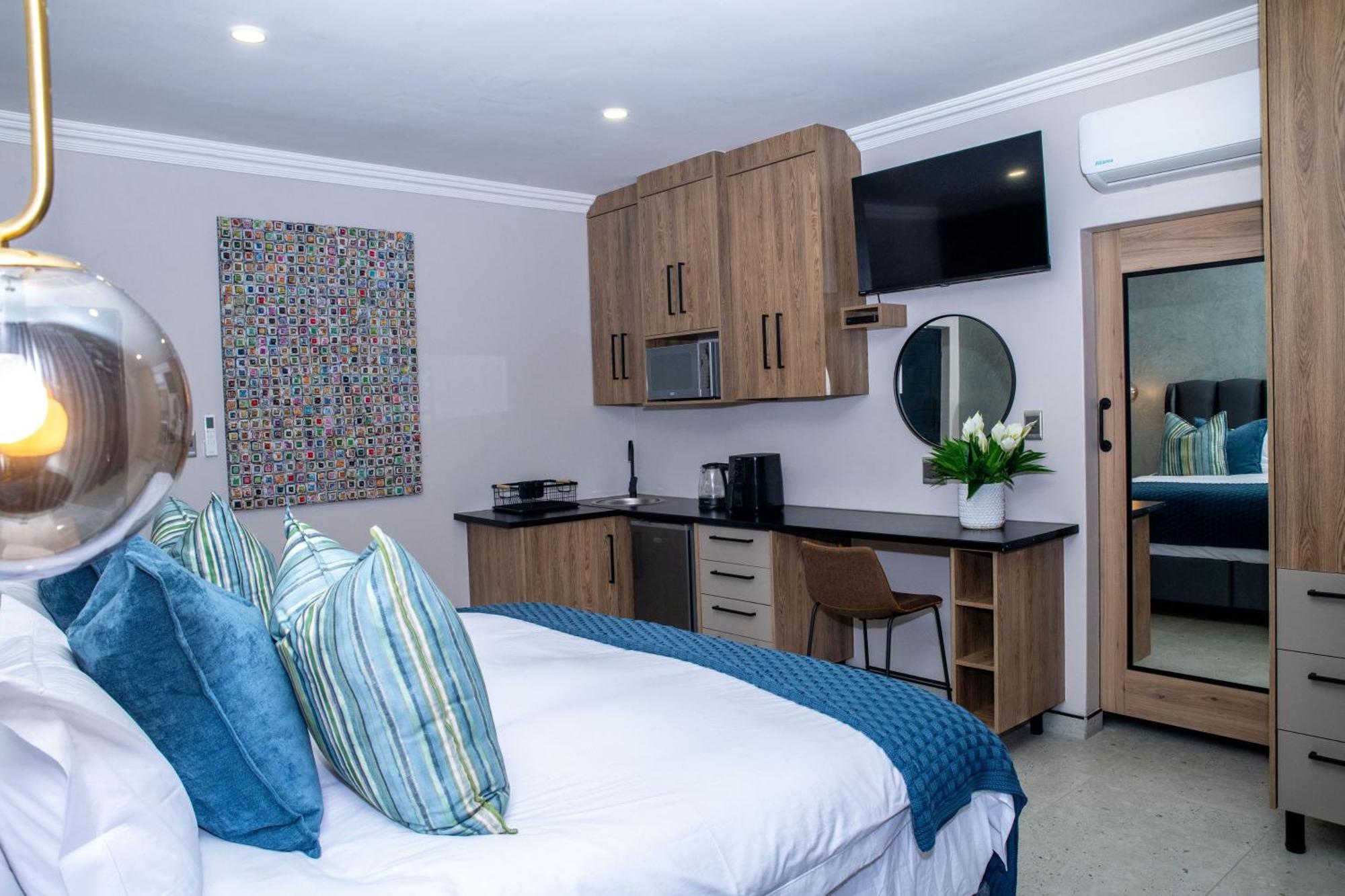 Iso'Bella Vita Guesthouse Пхалаборва Экстерьер фото